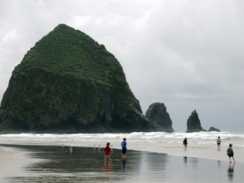 Oregon-Cannon-Beach-Rock