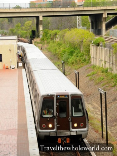 Virginia-Springfield-Metro-Train