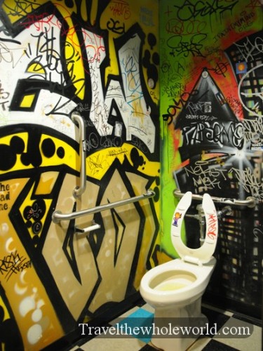Chicago Logan Square Nice Bathroom