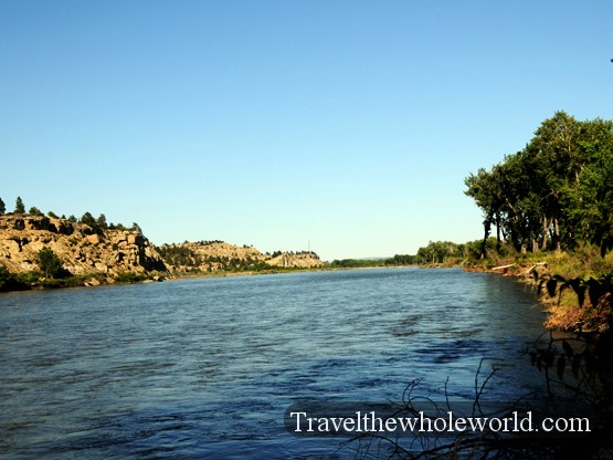 Missouri River Missouri River flowing through Montana