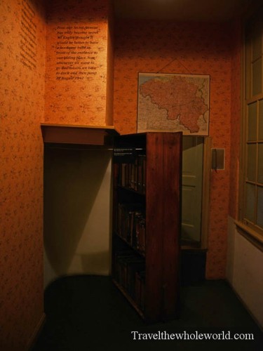 Netherlands-Amsterdam-Ann-Franks-House-Secret-Door