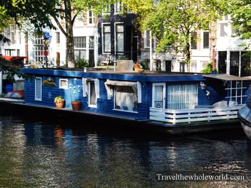 Netherlands_Houseboat