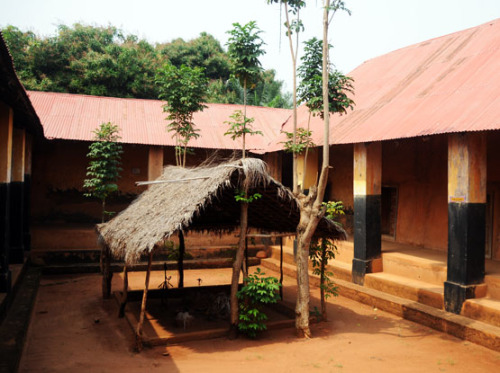 Benin Porto Novo Roi Toffa Voodoo Palace