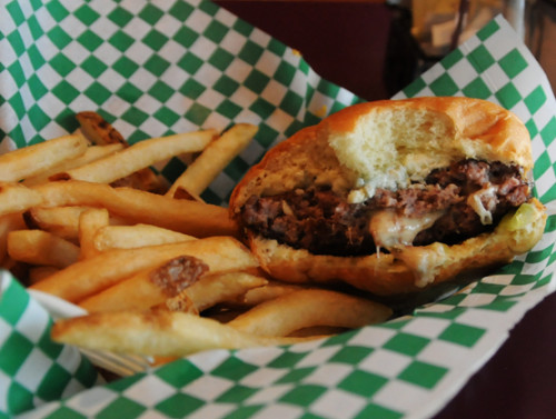 Minnesota Minneapolis 5-8 Club Jucy Lucy