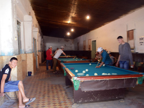 Kyrgyzstan Osh Bazaar Pool