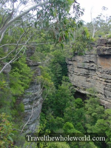 Australia-Blue-Moutains-Canyon