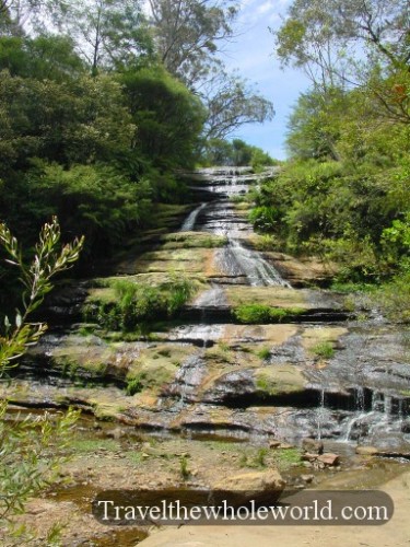 Australia-Blue-Moutains-Falls