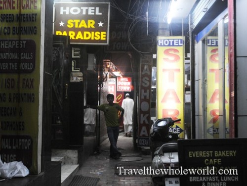 India-New-Delhi-Hotel-Alley