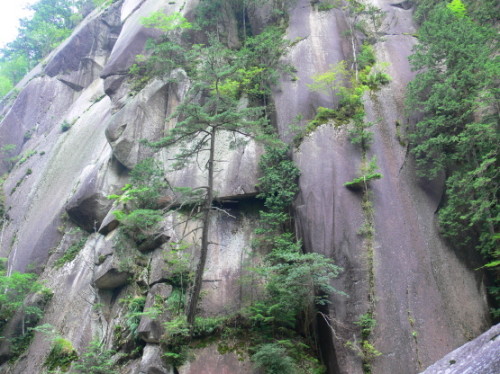 Cliff Japan Shosenkyo Cliff