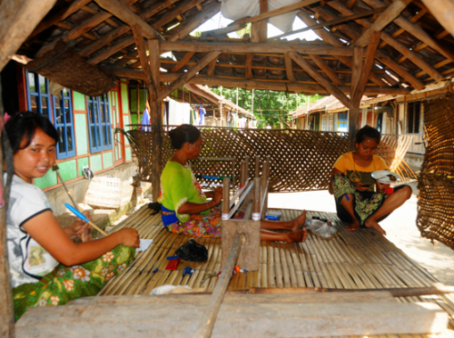 Indonesia Lombok Village Weaving