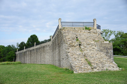 Ohio Cincinnati Eden Park Wall