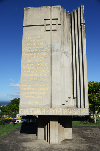 Nicaragua-Managua-Tiscapa-Memorial