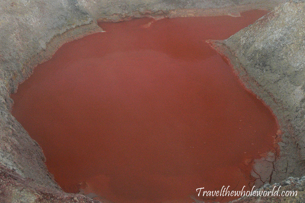 Bolivia Sol de Mañana Red Pool