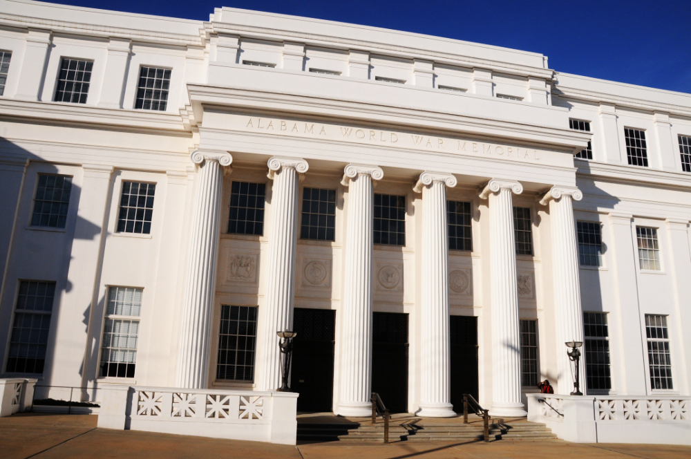 World War memorial in Montgomery Alabama