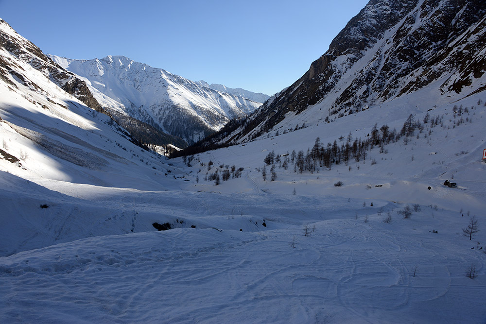 Snow-covered valley on the approach to Grossglockner in Austria