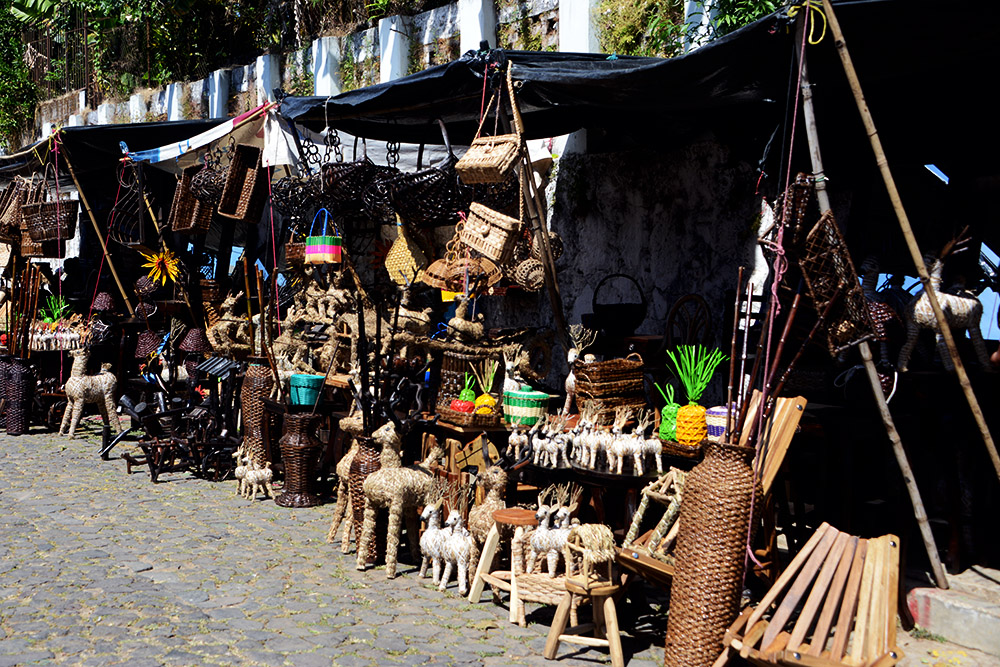 El Salvador Ruta de las Flores Souvenirs