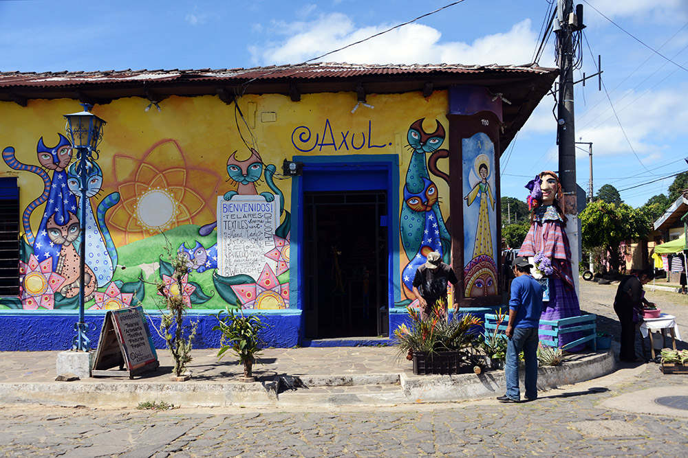 El Salvador Ruta de las Flores Street
