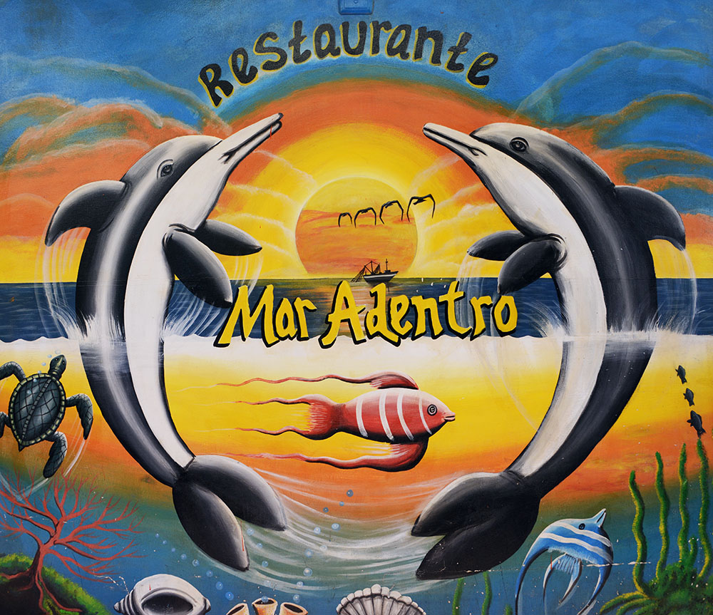 Seafood restaurant advertisement in La Libertad