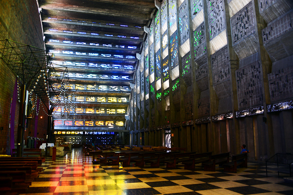 Interior of Iglesia El Rosario in San Salvador