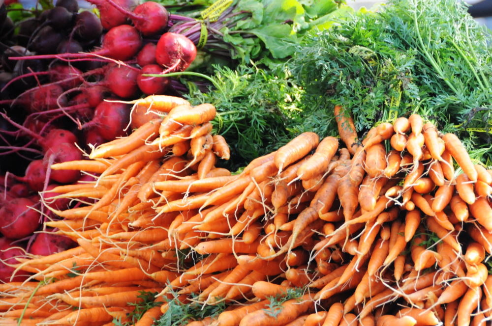 Elmwood Farmers Market Produce