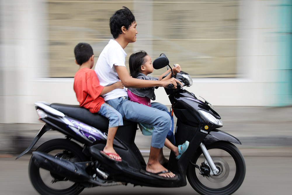 Family Travel Indonesia Jakarta Family Motorcycle