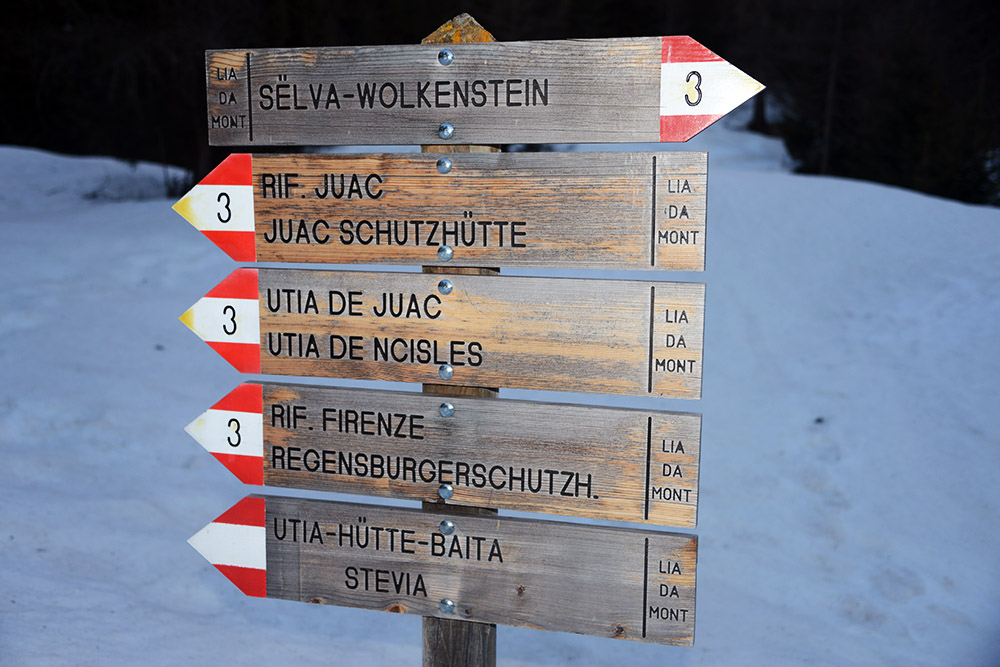 Travel Photos Italy Dolomite Trail Sign