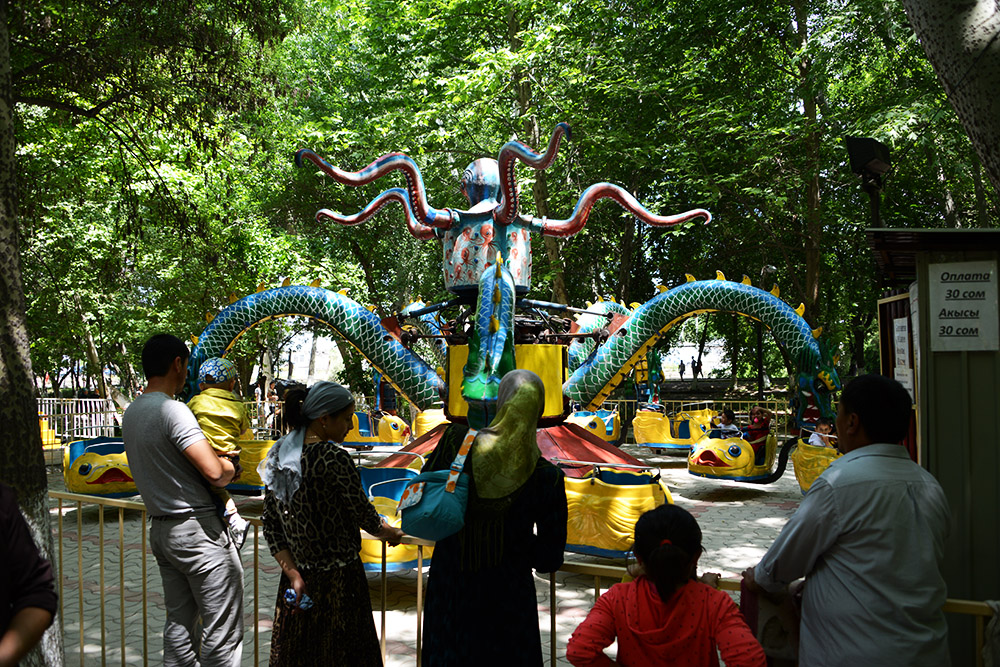 Amusement rides at Meerim Park in Osh