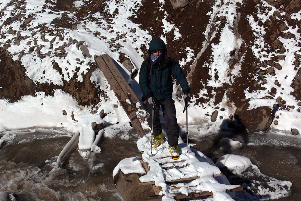 Leaving the hotel near Aconcagua Base Camp after the snowstorm
