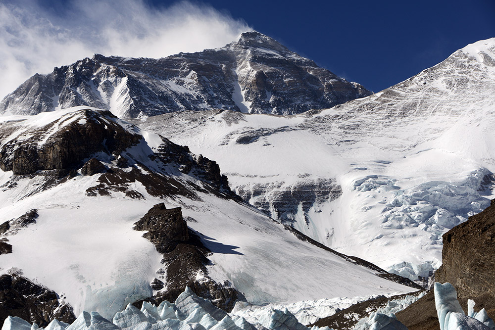 Close view of Mount Everest from Pyramid Ridge
