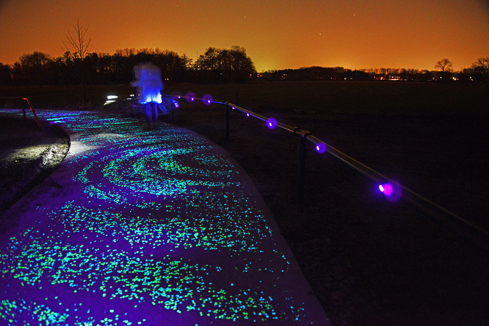 Glowing Van Gogh-Roosegaarde bicycle path