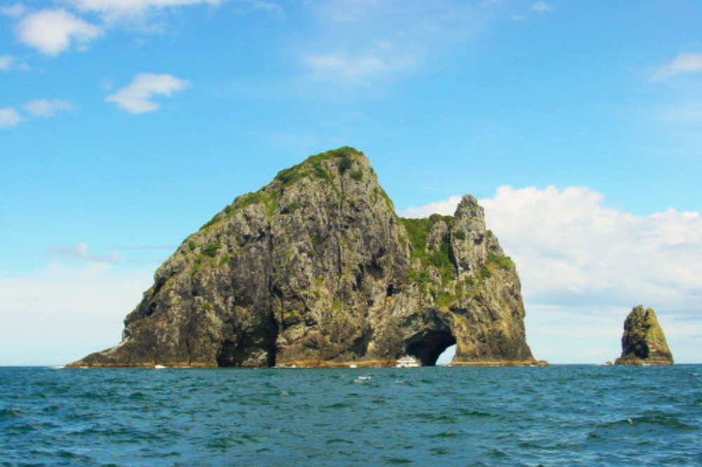 Hole in the Rock Hole in the Rock in the Bay of Islands New Zealand