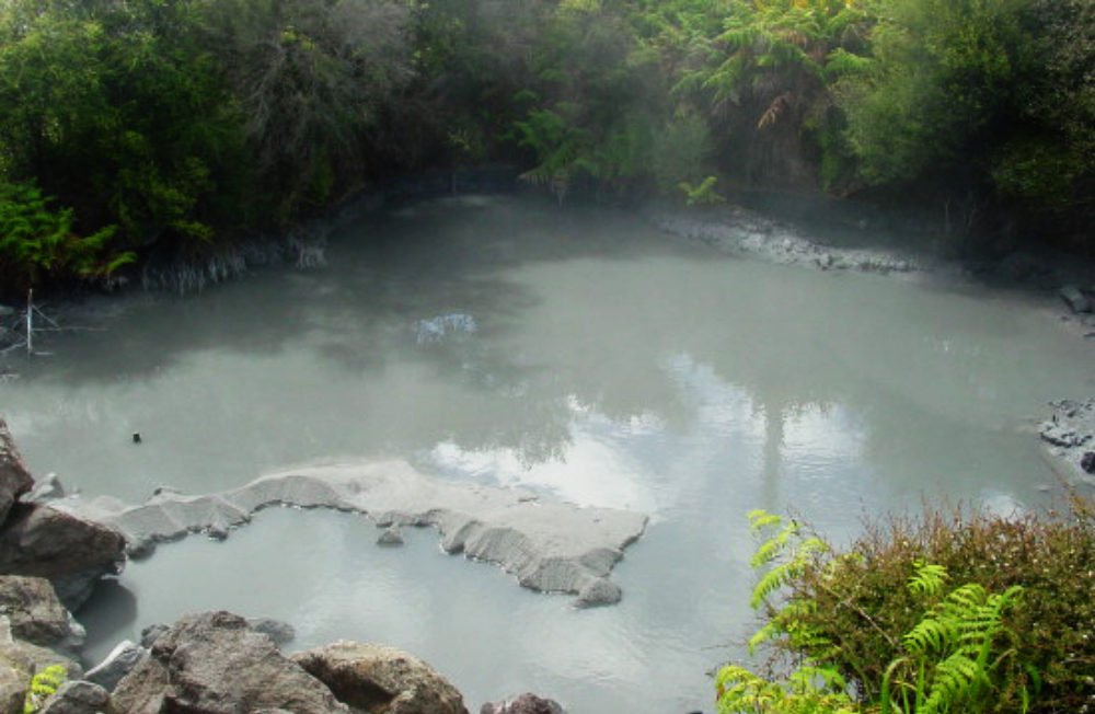 Thermal Pool Geothermal pool in New Zealand
