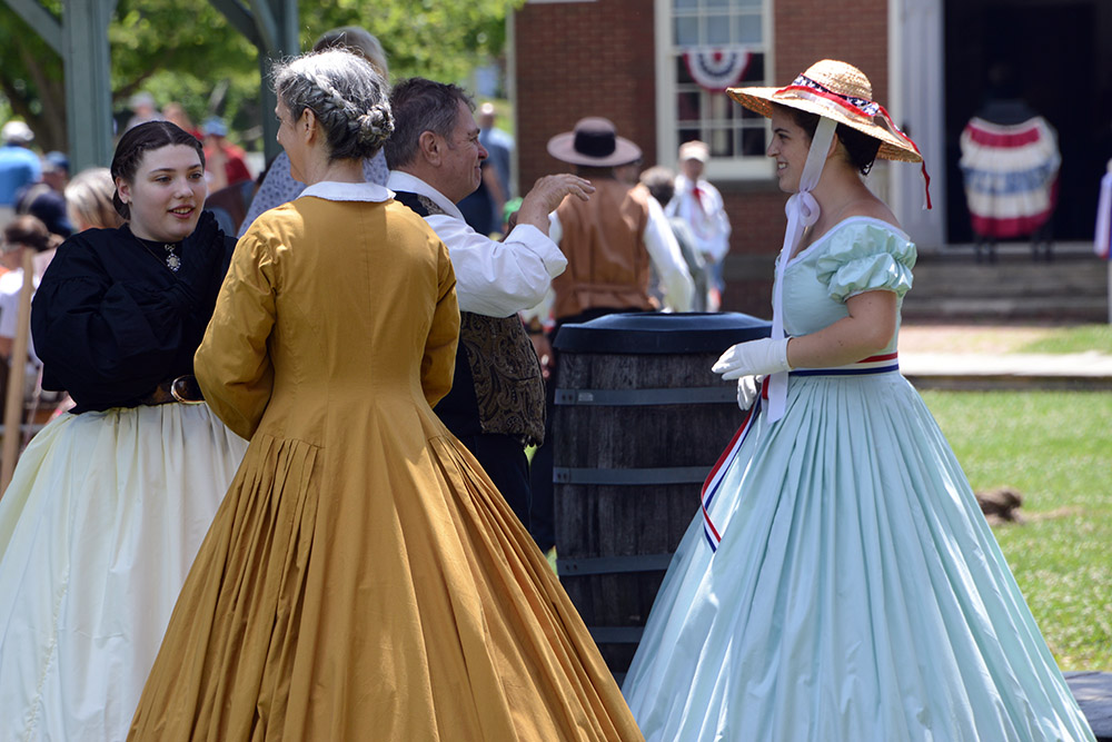 Historical dancing at Ohio Village