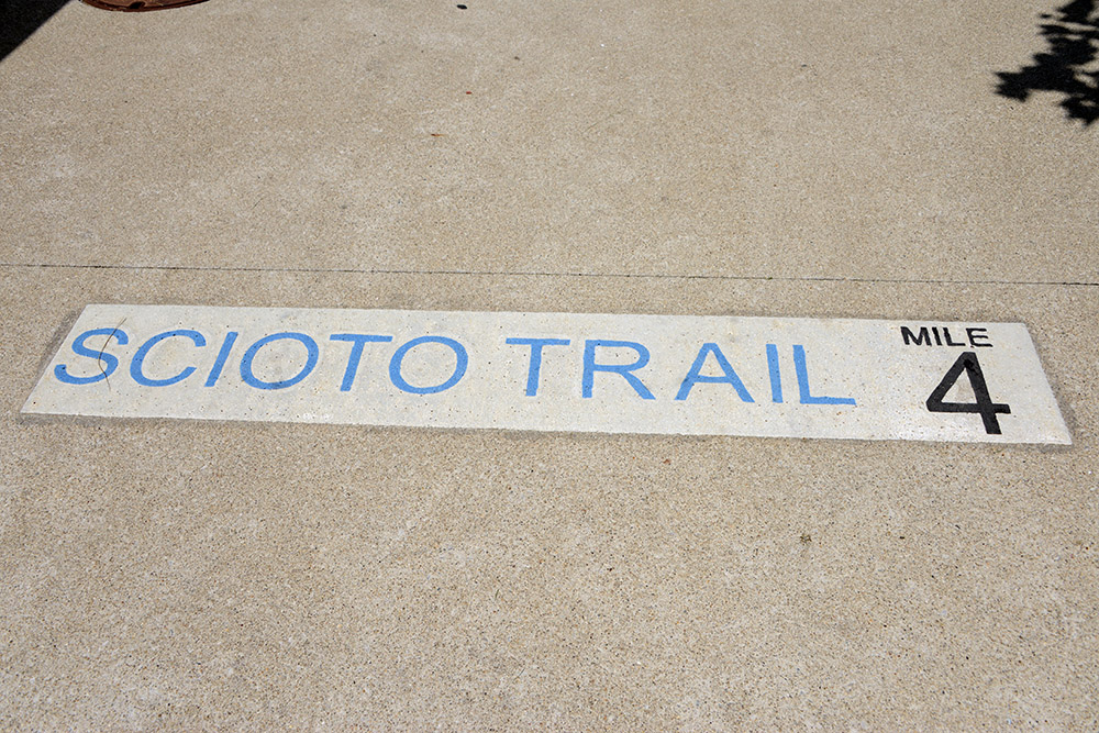 Scioto Trail mile marker in Columbus