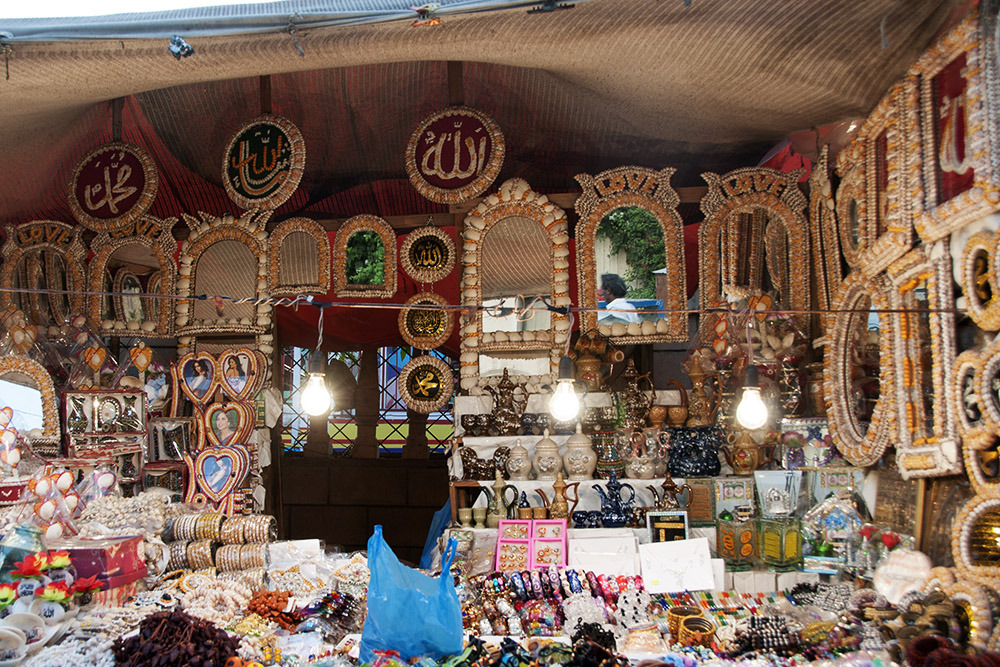 Street shop in Karachi, Pakistan