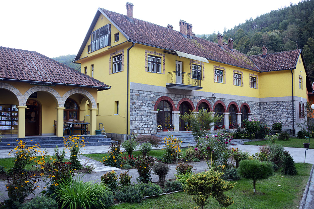 Rača Monastery Rača Monastery