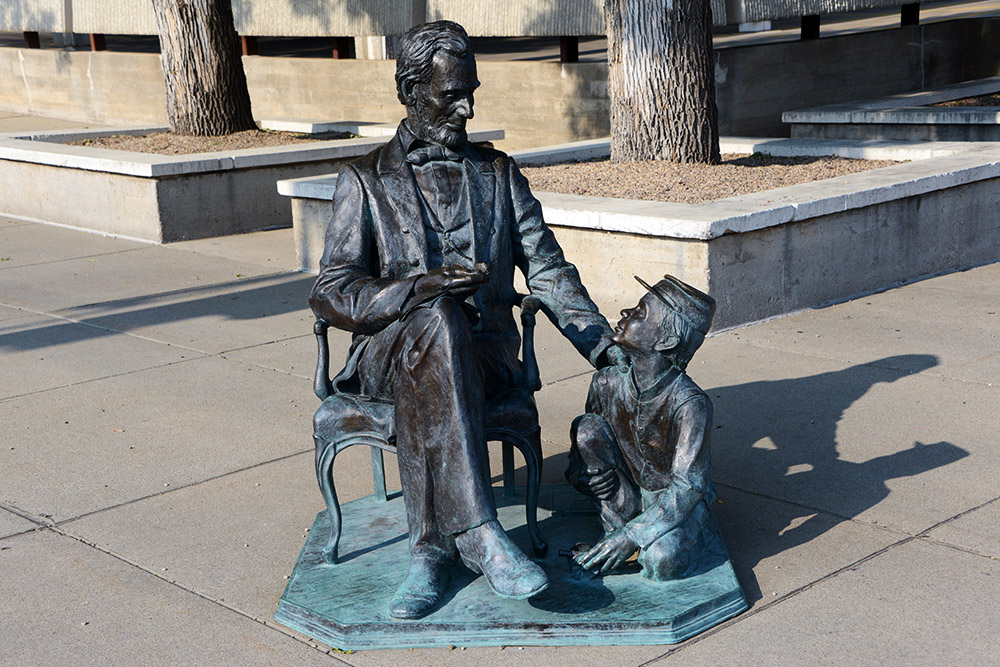 Abraham Lincoln statue in Rapid City