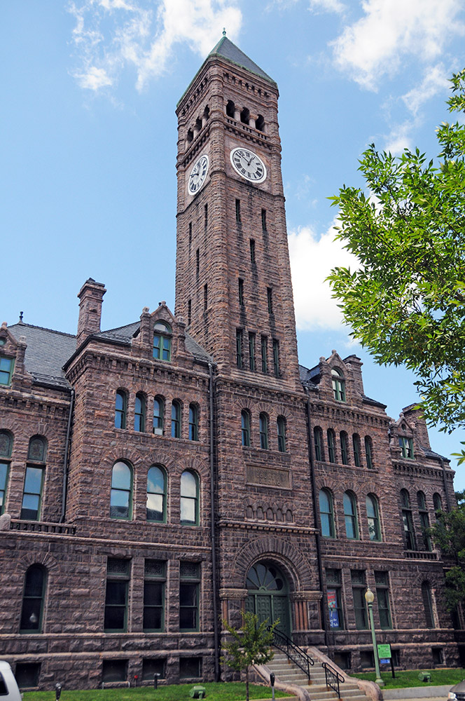 Old Courthouse Museum in Sioux Falls