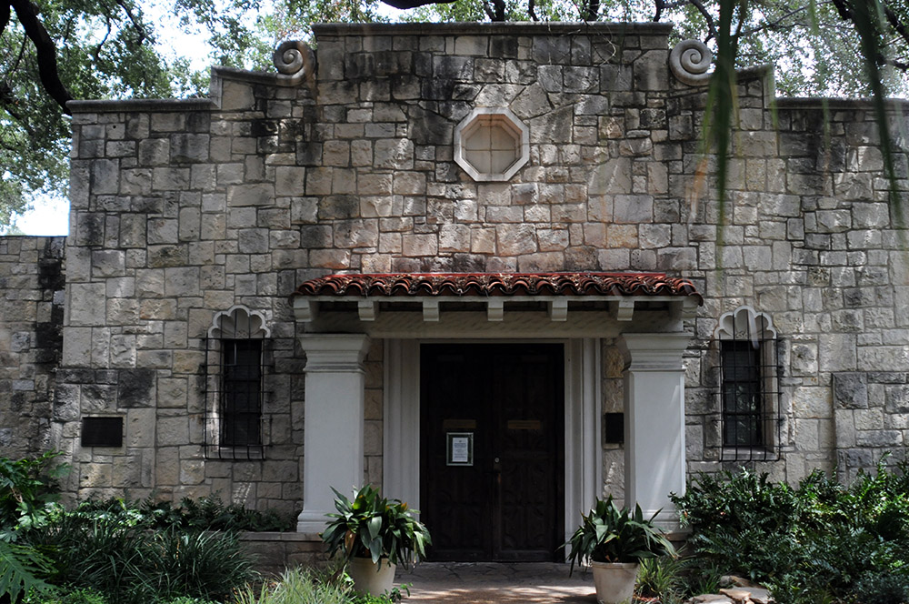 Alamo Building Historic building inside the Alamo compound