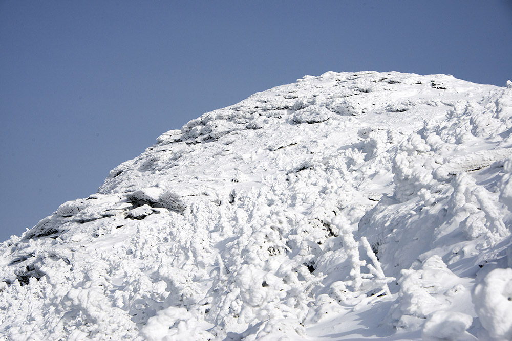 Mt. Mansfield summit in winter