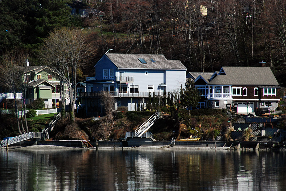 Homes in Olympia Waterfront homes in Olympia Washington