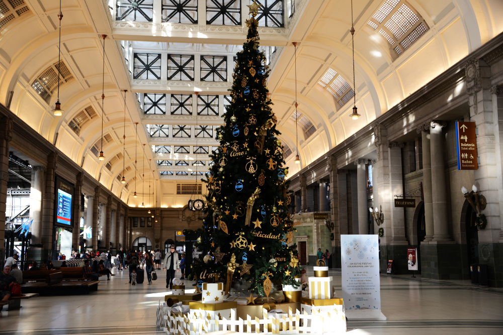 Christmas tree inside a Buenos Aires shopping center