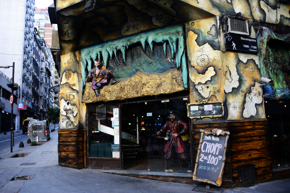 Pirate themed restaurant in Buenos Aires