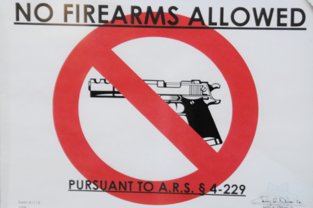 No firearms sign outside a business in Flagstaff, Arizona