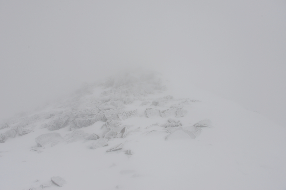 Winter ascent along the summit ridge of Humphreys Peak in poor visibility