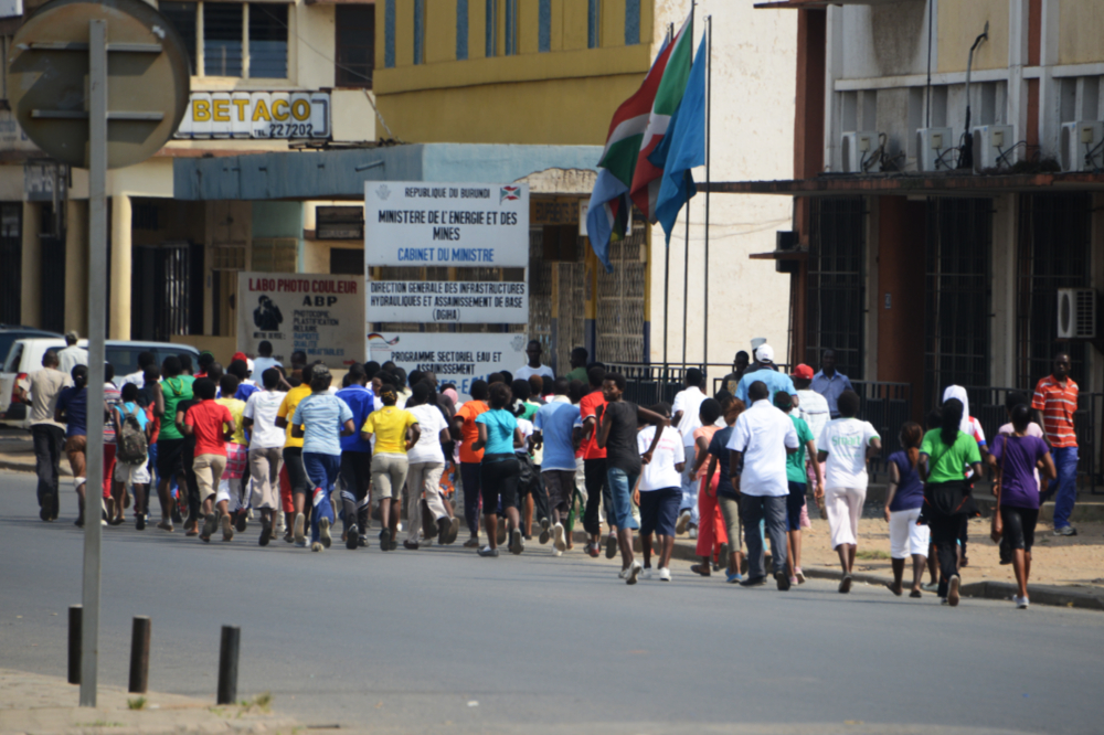 Runners traveling through Bujumbura
