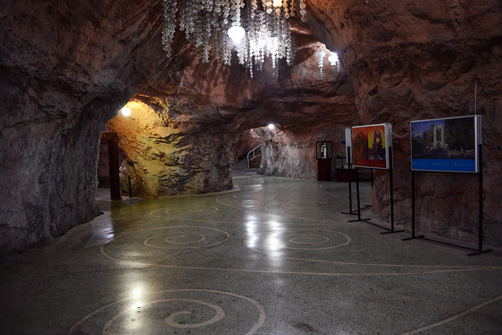 Inside the Sulaiman-Too Cave Museum Exhibition hallway inside the Sulaiman-Too Cave Museum in Osh