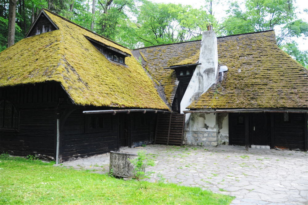 Village Hut Romania Bran Castle Hut