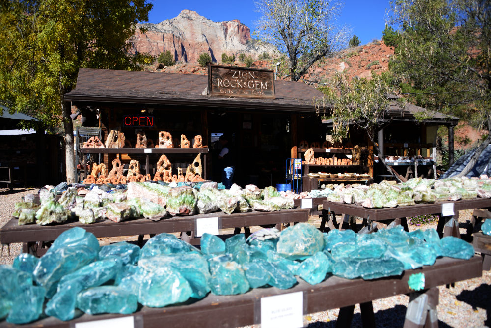 Rock and gem store near Zion National Park